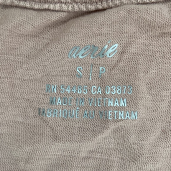 NEW aerie Women's Oversized Short Sleeve V Neck Tee Shirt Size Small NWT - Picture 4 of 14